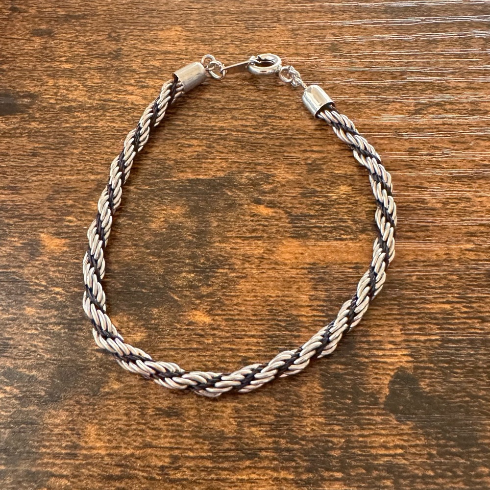 Silver Rope Chain Bracelet with Twisted Design - Picture 1 of 3